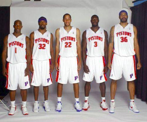 中卫出球 中卫出球